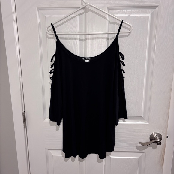 Venus black top - Picture 1 of 6